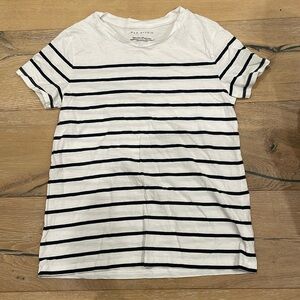 EUC Max Studio striped tee XS. Navy/white